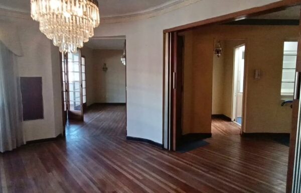 Amplia Propiedad de 380 m² en Pleno Centro de Quilpué