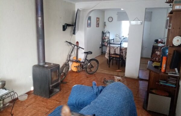 Oportunidad en Villa Alemana: Propiedad con Amplio Terreno