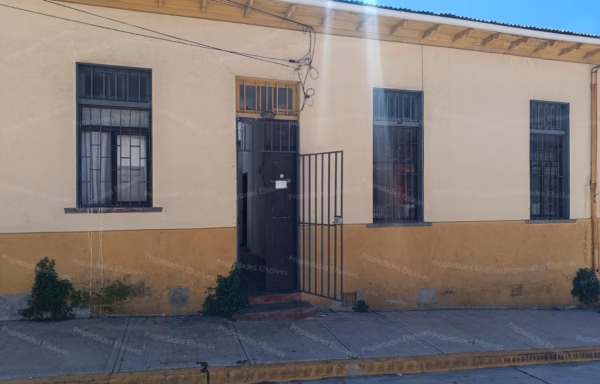 Arriendo Casa en Playa Ancha – 3 Dormitorios – $320.000